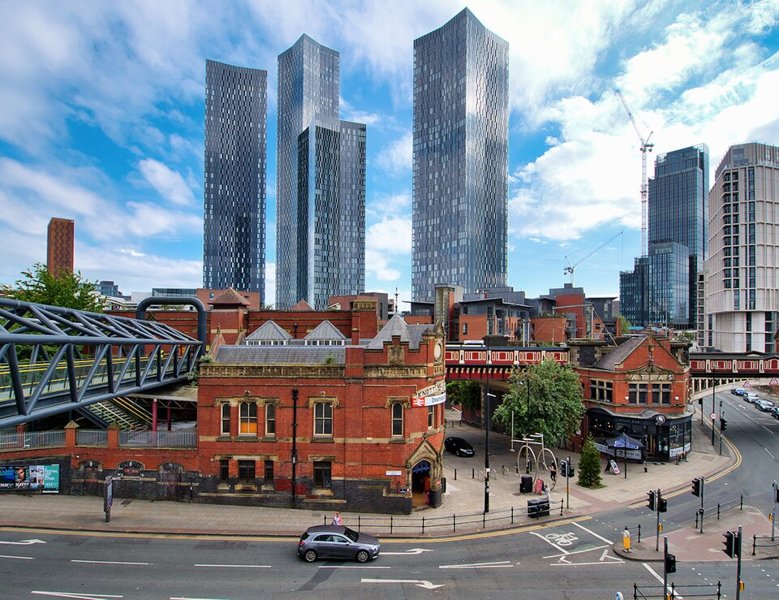 Manchester — local landmark view